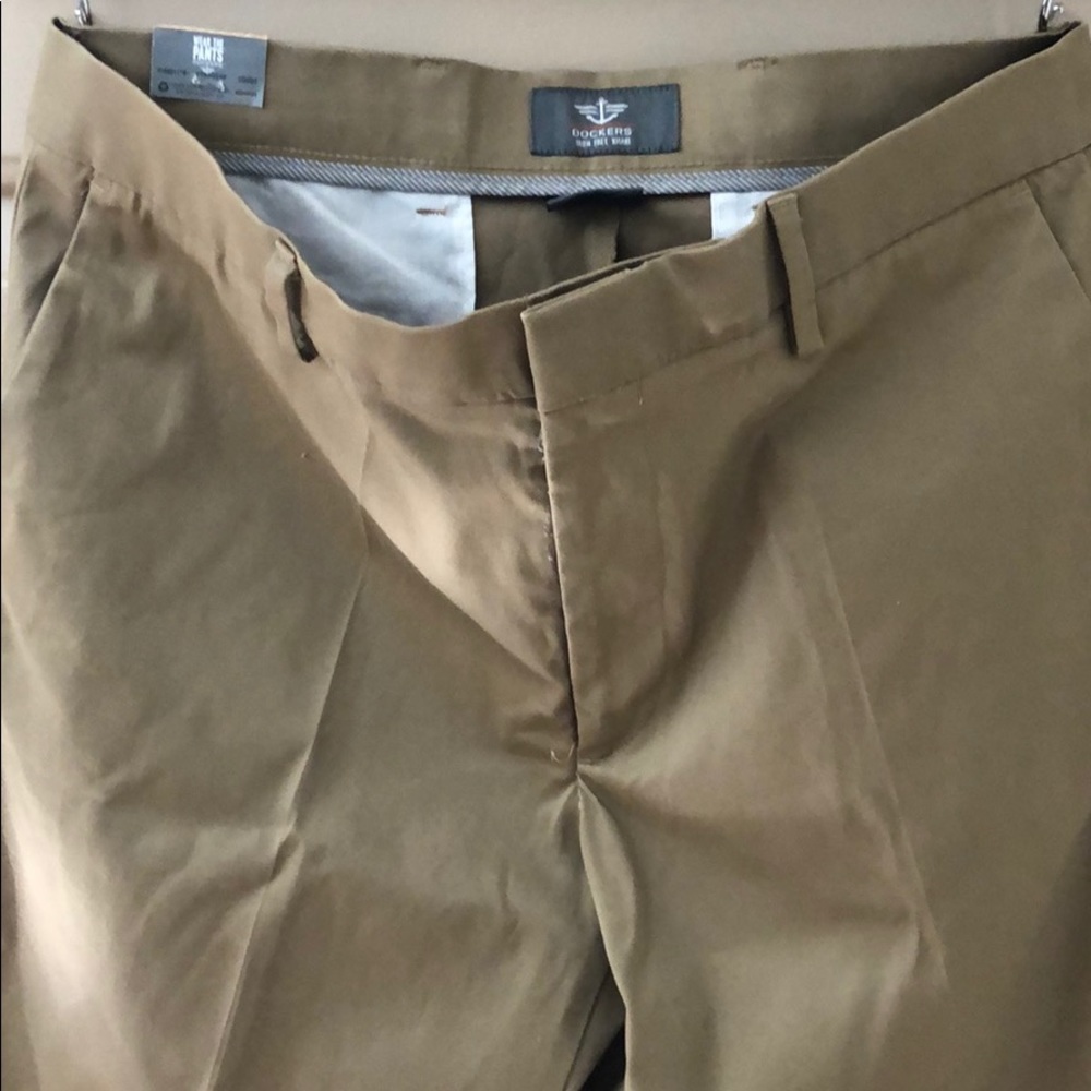 Dockers Straight Fit Khaki